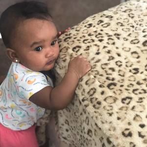 Meet your Posher, Ebony